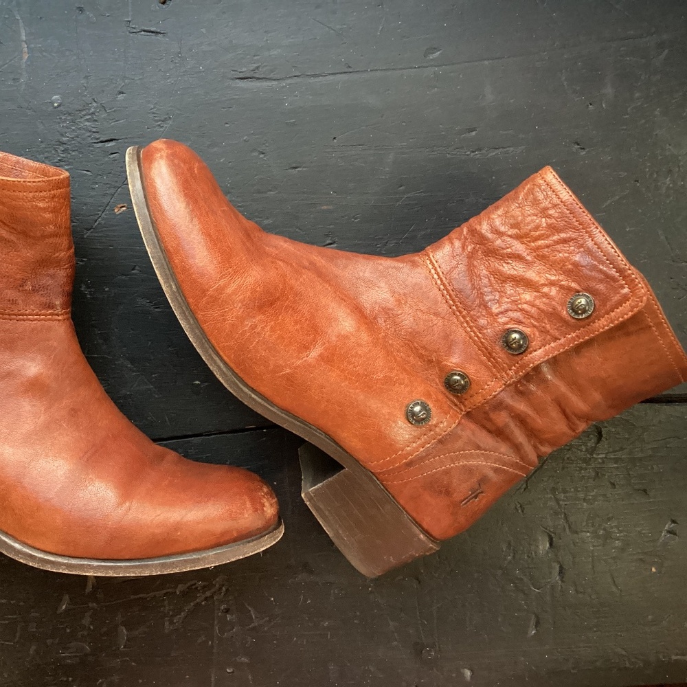 FRYE BOOT LYNN MILITARY 9